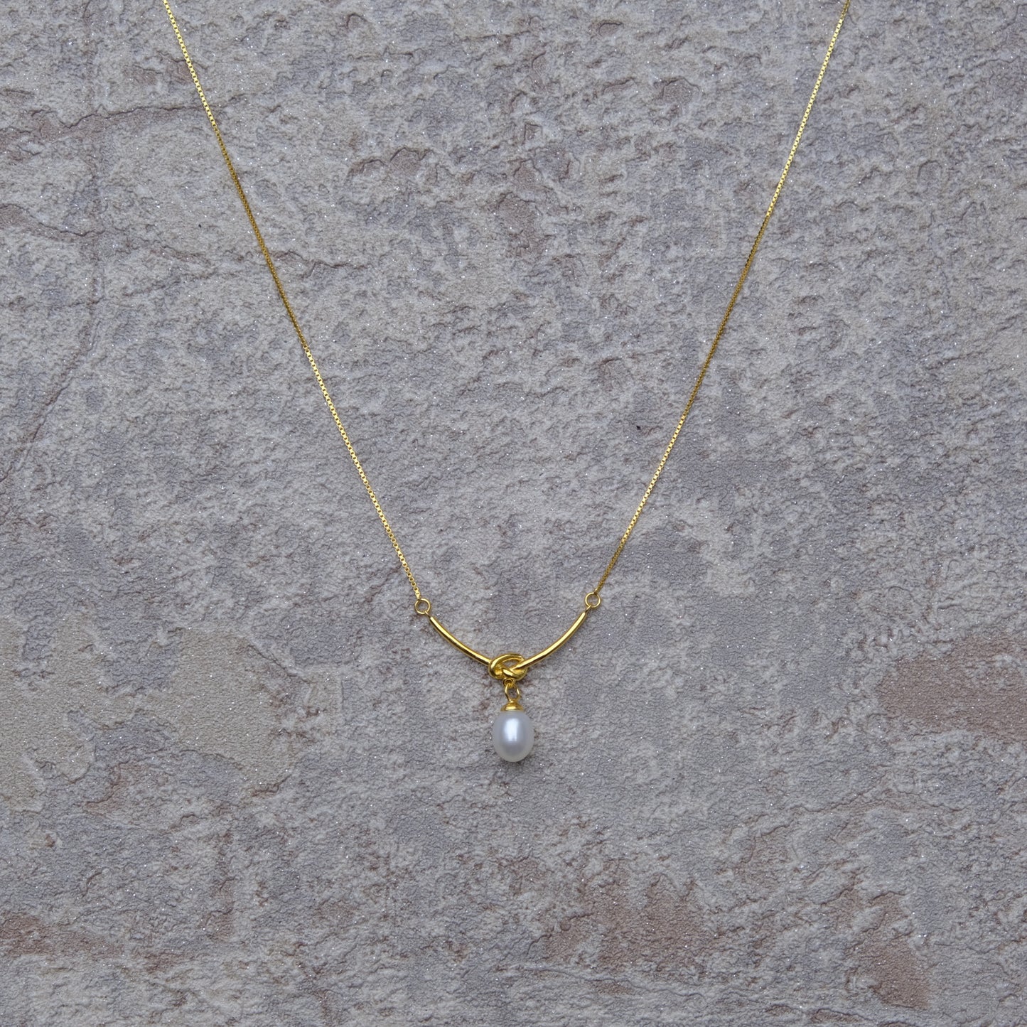 ArgentAura Pearl Twist