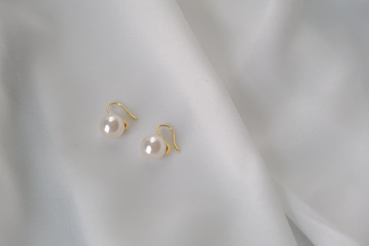 Radiant Milk White Earrings