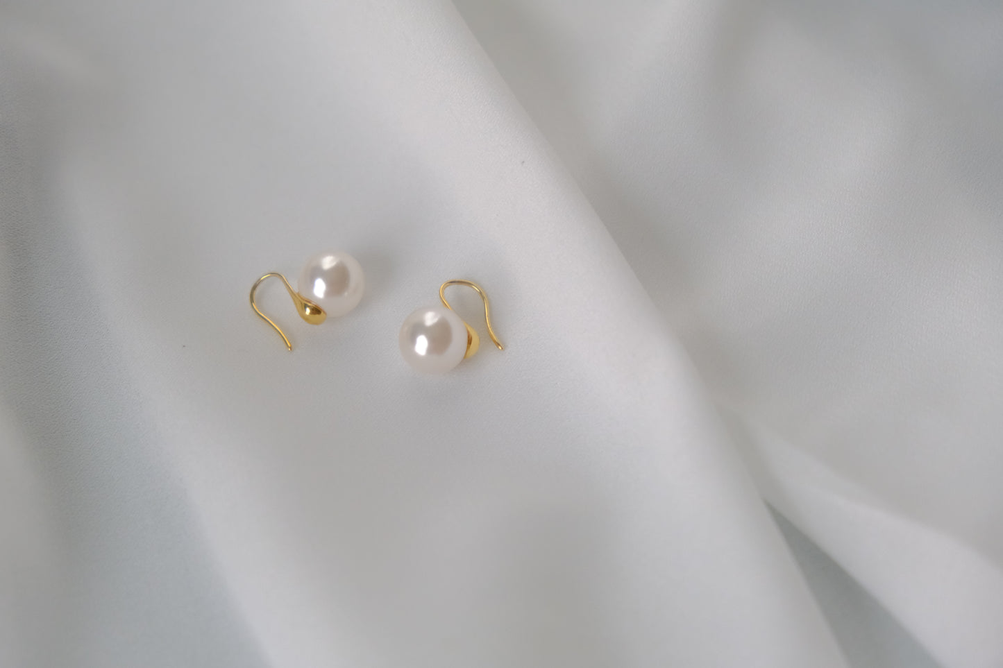 Radiant Milk White Earrings